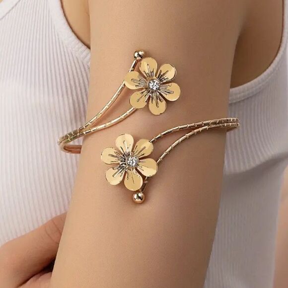 Flower arm cuff #772 - Picture 1 of 4